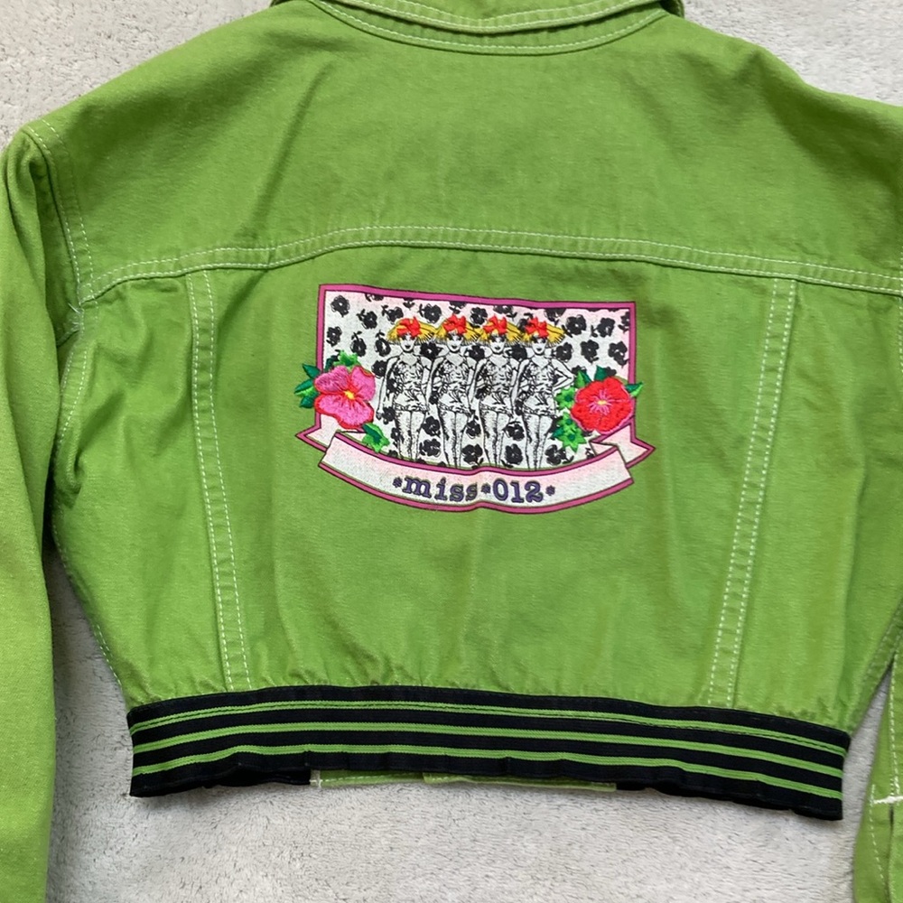 Benetton bright green denim jacket with adorable picture enhancement on back